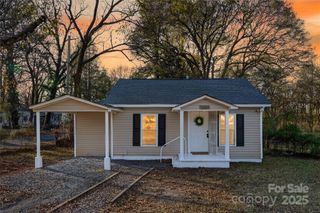 1001 N Ransom Street, Gastonia, NC 28052