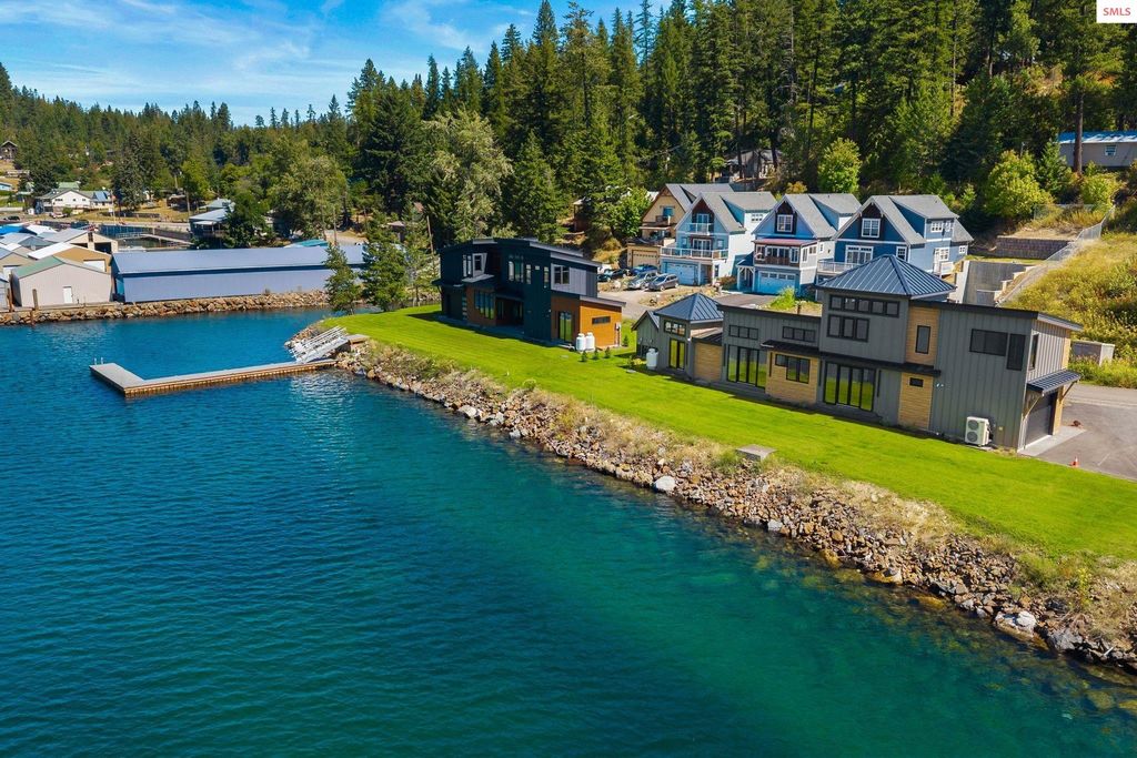 1808 Garfield Bay Rd, Sagle, ID 83860