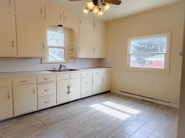 547 Madison STREET, Reedsville, WI 54230