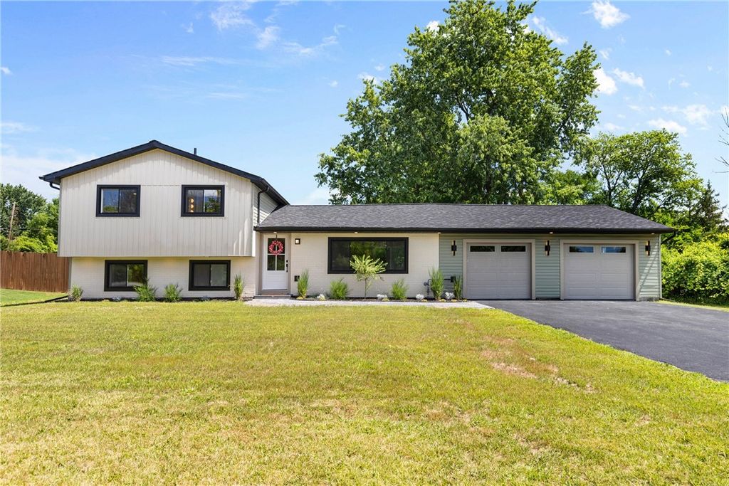 76 Summer Sky Drive, Henrietta, NY 14623