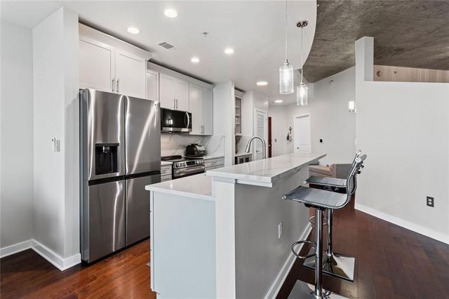 400 W Peachtree Street NW 2403, Atlanta, GA 30308