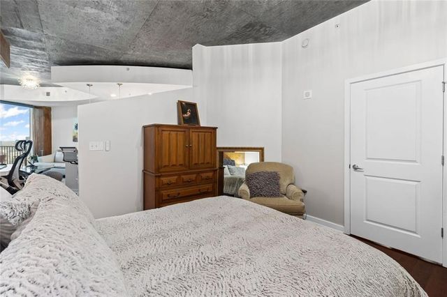 400 W Peachtree Street NW 2403, Atlanta, GA 30308