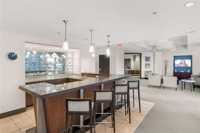400 W Peachtree Street NW 2403, Atlanta, GA 30308