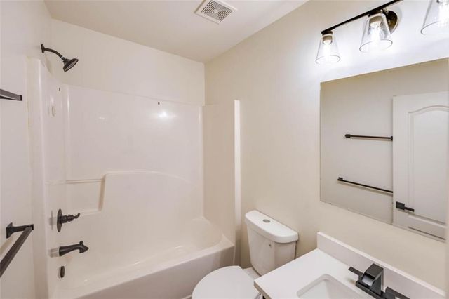 1376 Koble Mill Lane, Riverdale, GA 30296