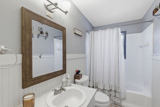 1224 N Texas Street, De Leon, TX 76444