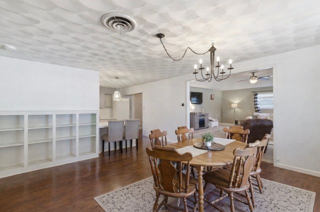 1224 N Texas Street, De Leon, TX 76444