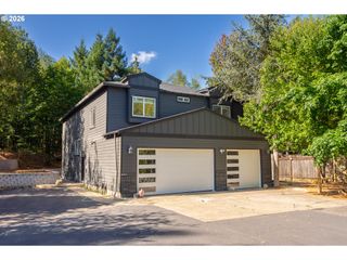 13550 Se CLATSOP St, Happy Valley, OR 97086