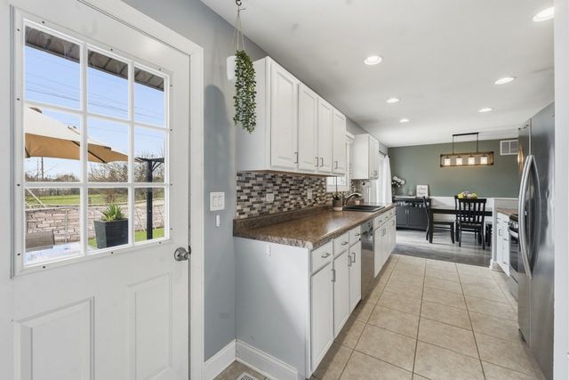 441 Walnut Lane, Elk Grove Village, IL 60007