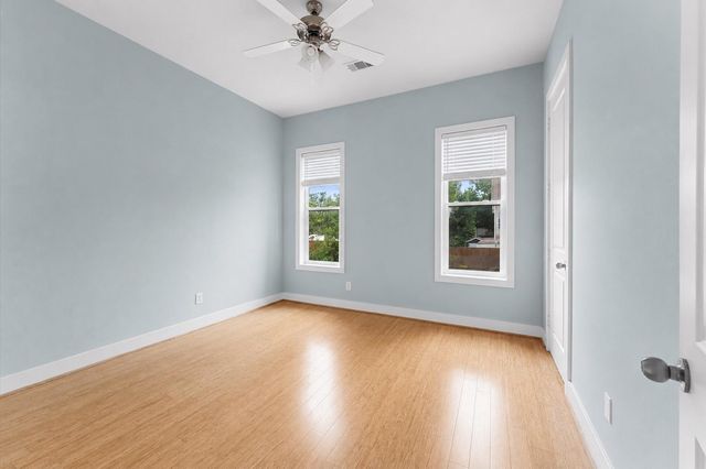 1121 Moy Street, Houston, TX 77007