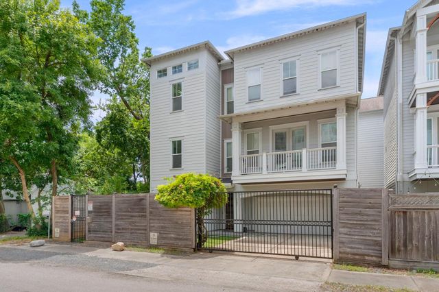 1121 Moy Street, Houston, TX 77007