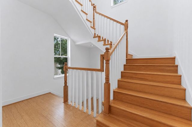 1121 Moy Street, Houston, TX 77007