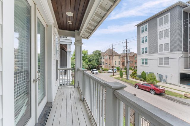 1121 Moy Street, Houston, TX 77007