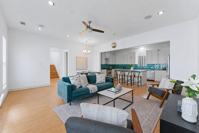 1121 Moy Street, Houston, TX 77007