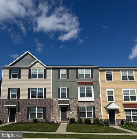 5160 LAUREL VALLEY LN, Enola, PA 17025
