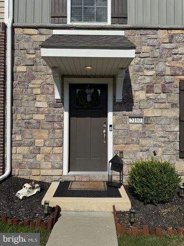 5160 LAUREL VALLEY LN, Enola, PA 17025