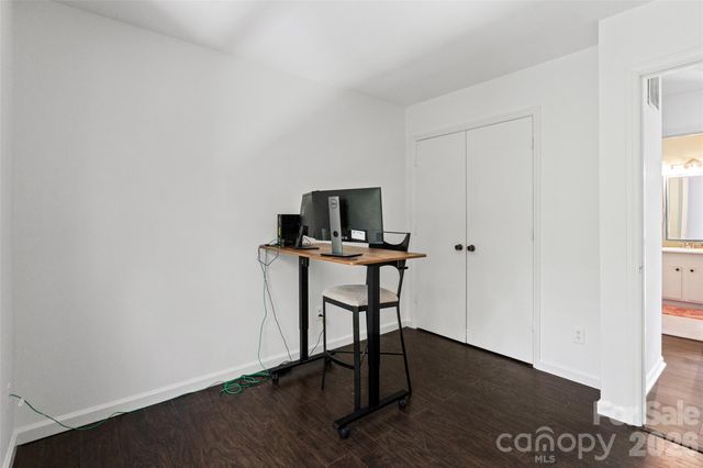 6100 Honeysuckle Lane, Charlotte, NC 28212