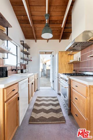 6405 Tamarisk Avenue, Twentynine Palms, CA 92277
