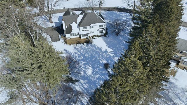 8 Hilltop Drive, Yorktown Heights, NY 10598