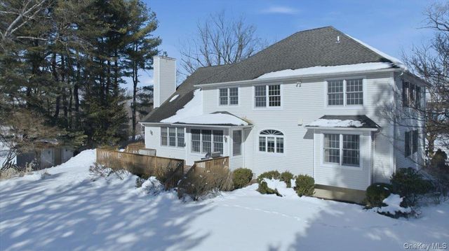 8 Hilltop Drive, Yorktown Heights, NY 10598