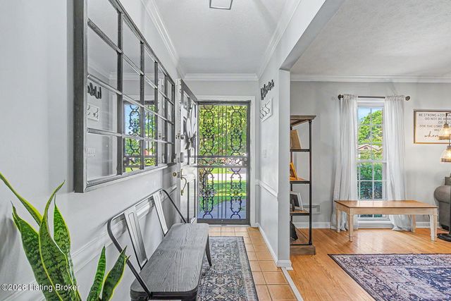 2609 Aylesbury Ct, Louisville, KY 40242