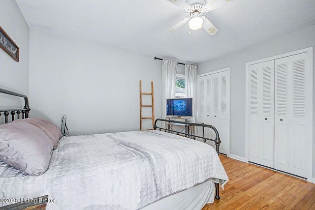 2609 Aylesbury Ct, Louisville, KY 40242
