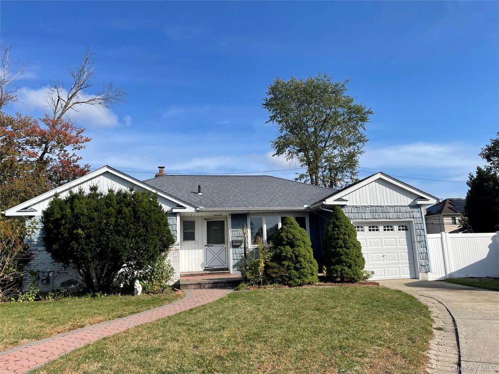 1115 Agnes Court, Valley Stream, NY 11580