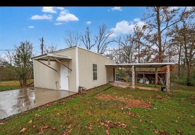 588 County Road 2307, Cleveland, TX 77327