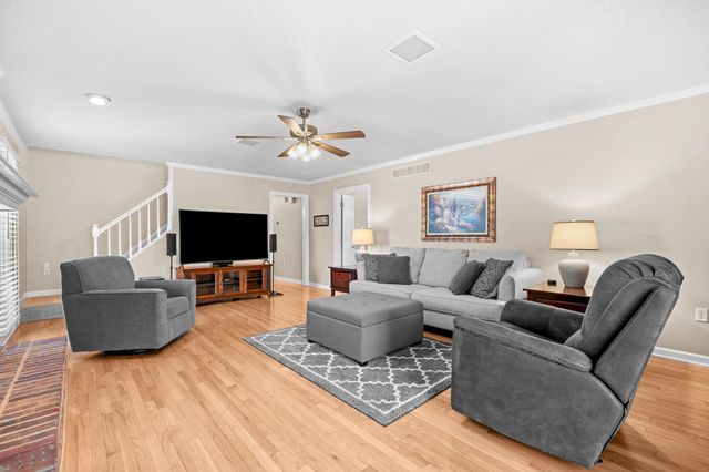 2889 CORDIE LEE LN, Germantown, TN 38138