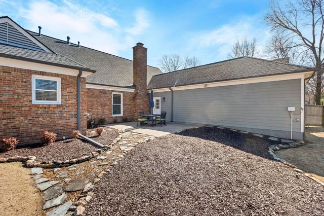 2889 CORDIE LEE LN, Germantown, TN 38138