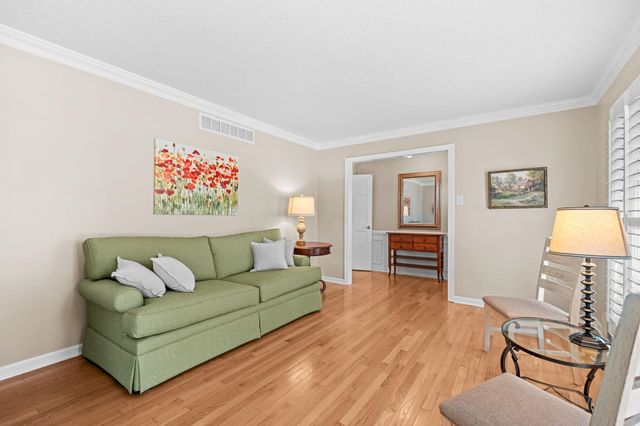 2889 CORDIE LEE LN, Germantown, TN 38138