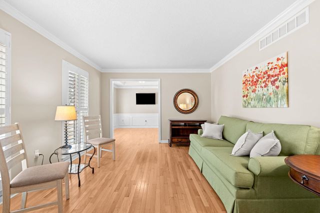 2889 CORDIE LEE LN, Germantown, TN 38138