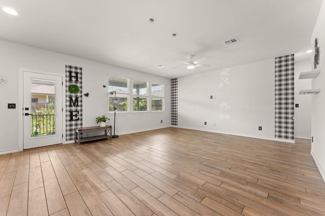 200 Caisson TRL, Liberty Hill, TX 78642