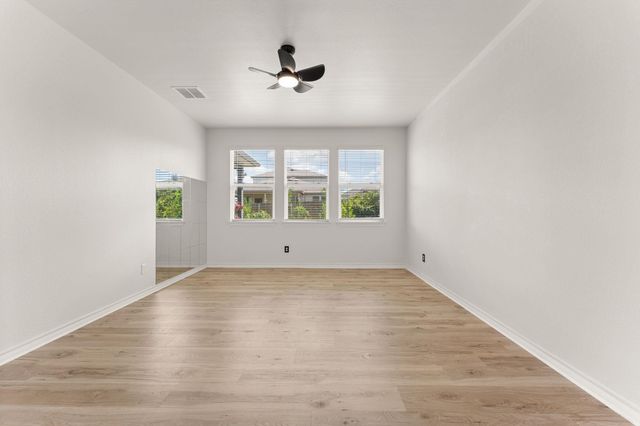 200 Caisson TRL, Liberty Hill, TX 78642