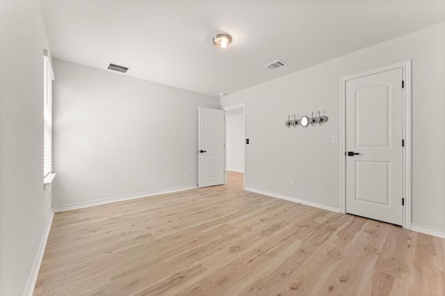 200 Caisson TRL, Liberty Hill, TX 78642