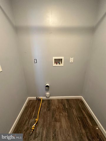 18 HARRINGTON LN, Sicklerville, NJ 08081