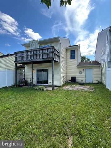 18 HARRINGTON LN, Sicklerville, NJ 08081