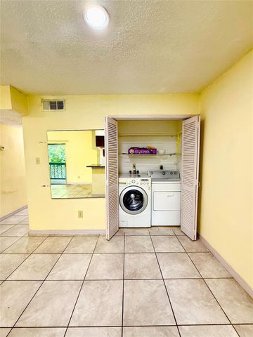 8360 Jorine Drive 8360, Houston, TX 77036