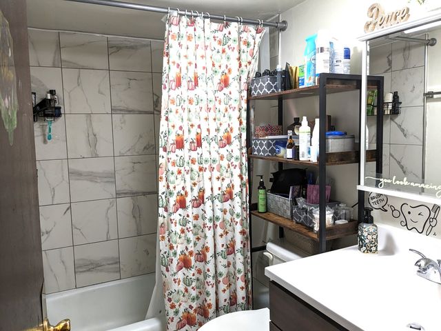 1703 W Mansard Lane 103, Mount Prospect, IL 60056
