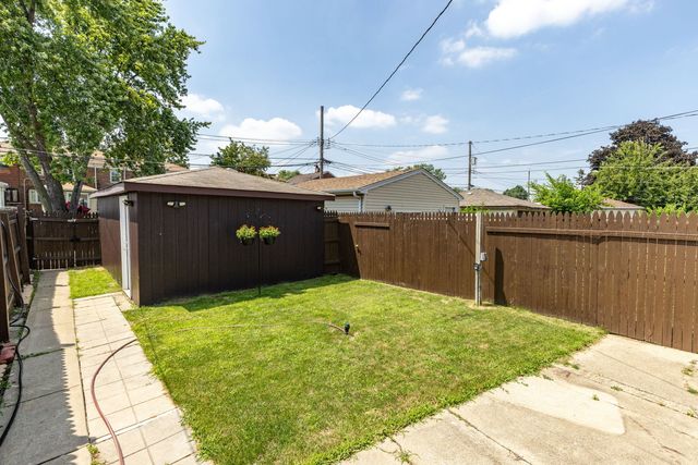 6442 S Lockwood Avenue, Chicago, IL 60638