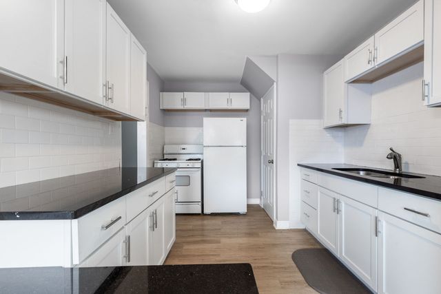 6442 S Lockwood Avenue, Chicago, IL 60638