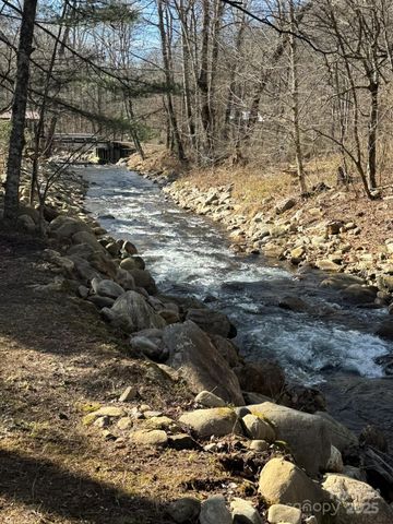 80 Larkspur Lane, Cullowhee, NC 28723