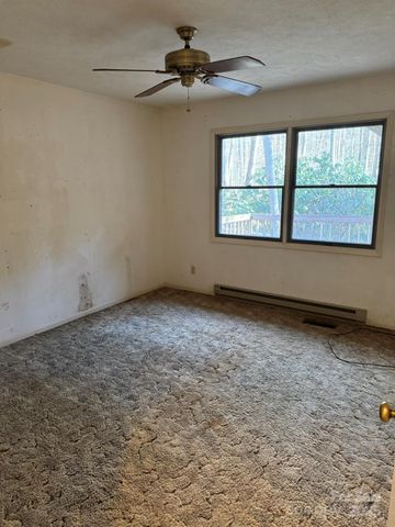 80 Larkspur Lane, Cullowhee, NC 28723