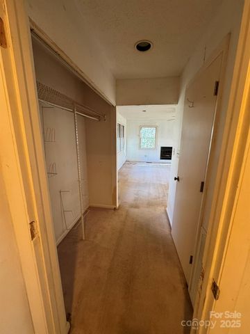 80 Larkspur Lane, Cullowhee, NC 28723