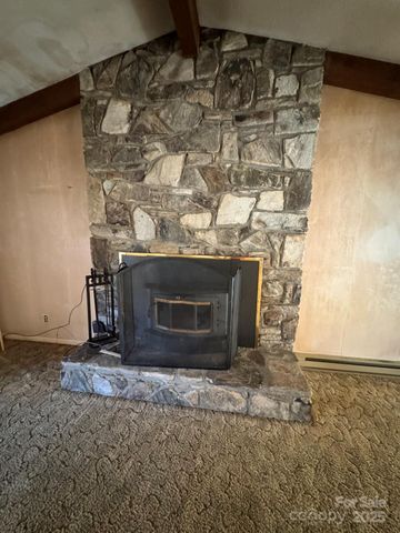 80 Larkspur Lane, Cullowhee, NC 28723