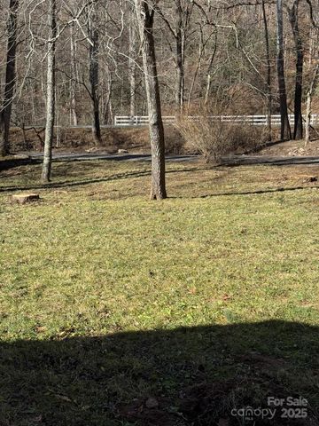 80 Larkspur Lane, Cullowhee, NC 28723