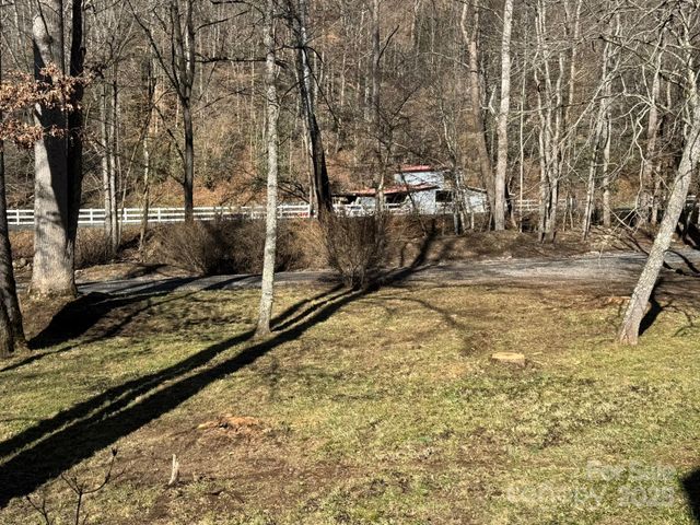 80 Larkspur Lane, Cullowhee, NC 28723