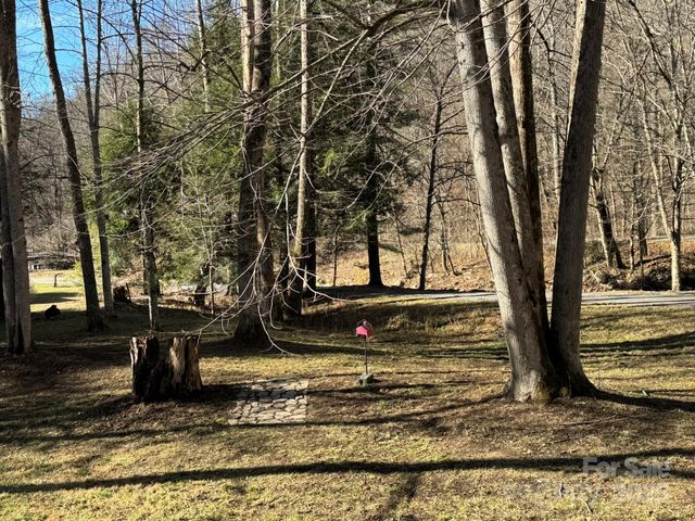 80 Larkspur Lane, Cullowhee, NC 28723