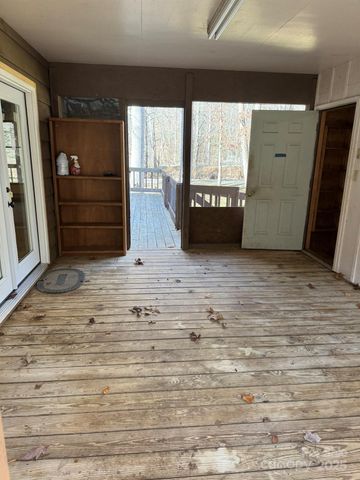 80 Larkspur Lane, Cullowhee, NC 28723