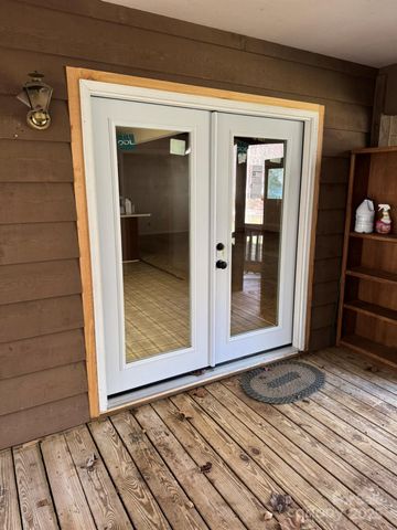 80 Larkspur Lane, Cullowhee, NC 28723