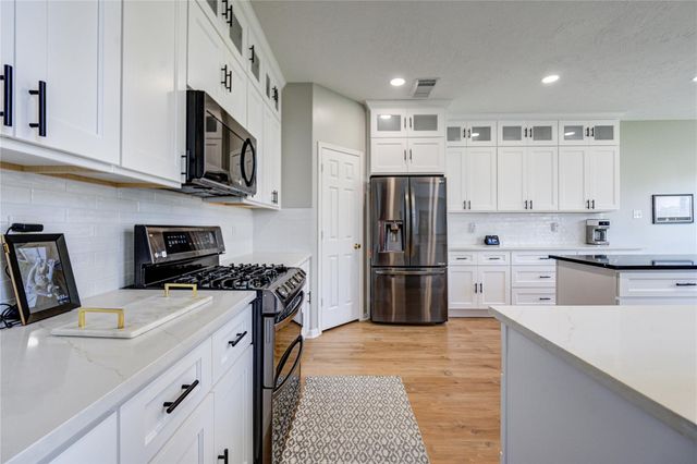 10906 Trail Ridge Drive, Houston, TX 77064
